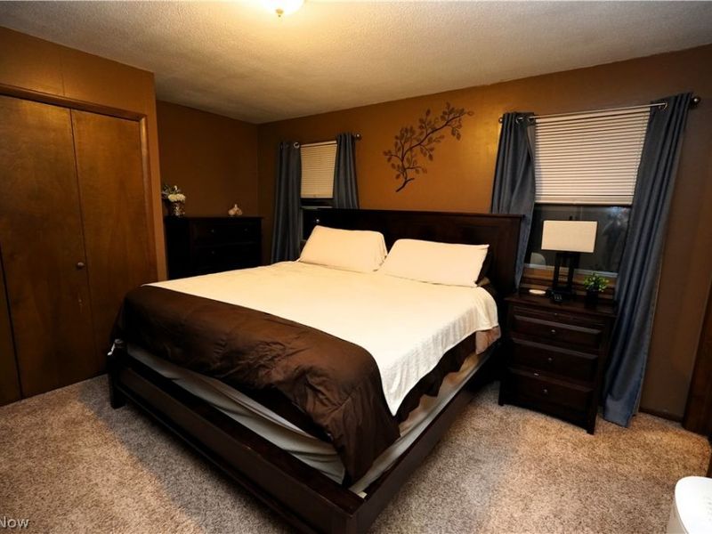 223 Naples Drive , Elyria, OH 44035 Photo 12