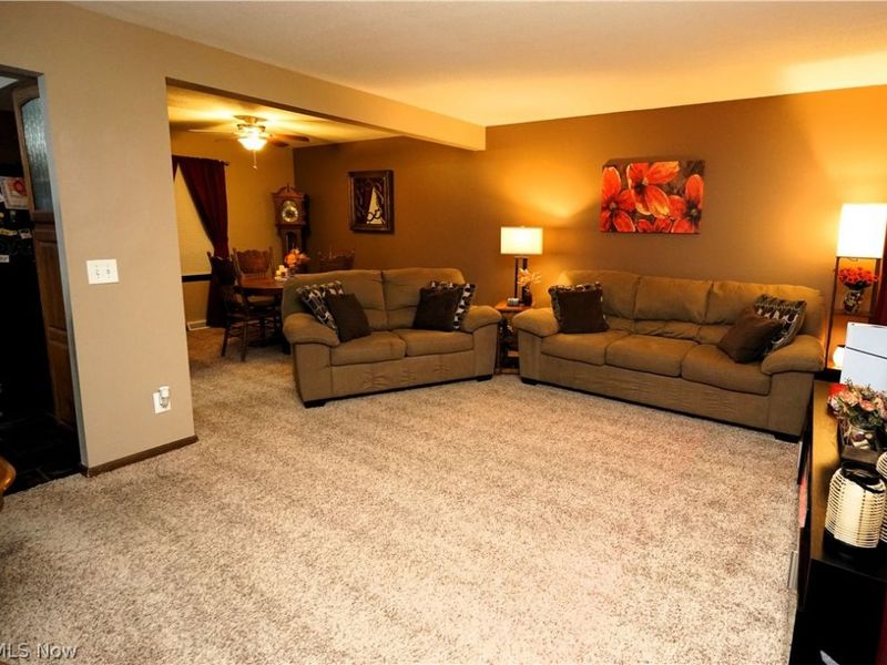 223 Naples Drive , Elyria, OH 44035 Photo 8