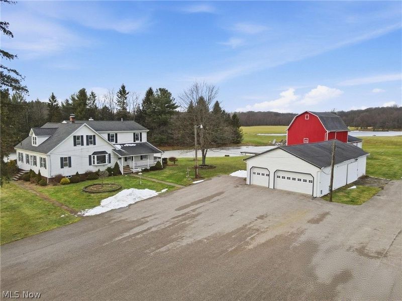 17452 Huntley Road, Windsor, OH 44099 Photo 2