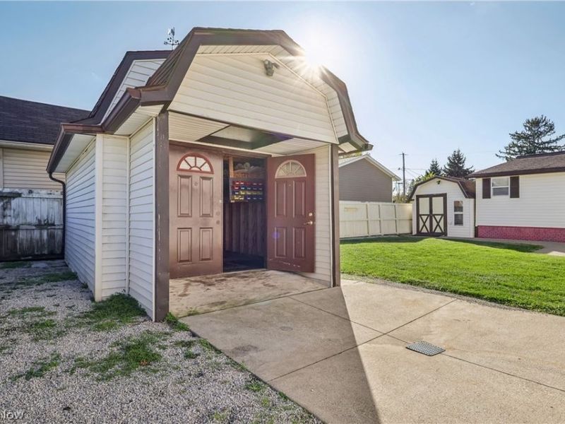 670 Dartmouth Street SE, Brewster, OH 44613 Photo 10