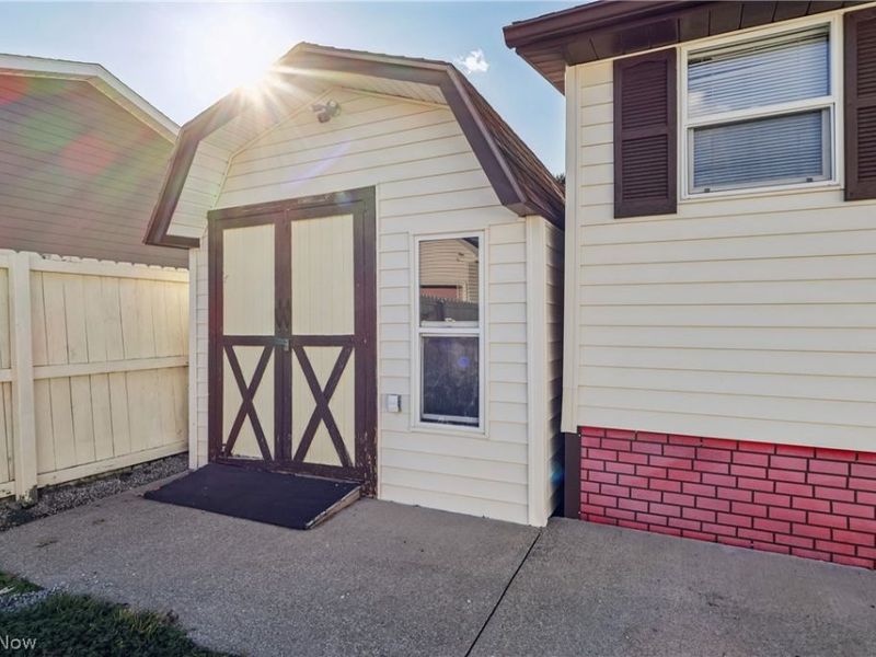 670 Dartmouth Street SE, Brewster, OH 44613 Photo 14