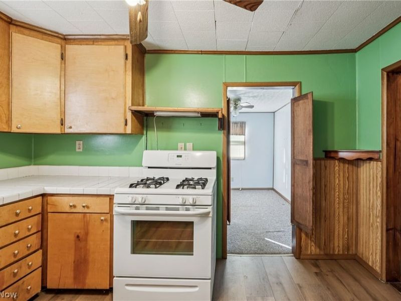 670 Dartmouth Street SE, Brewster, OH 44613 Photo 23