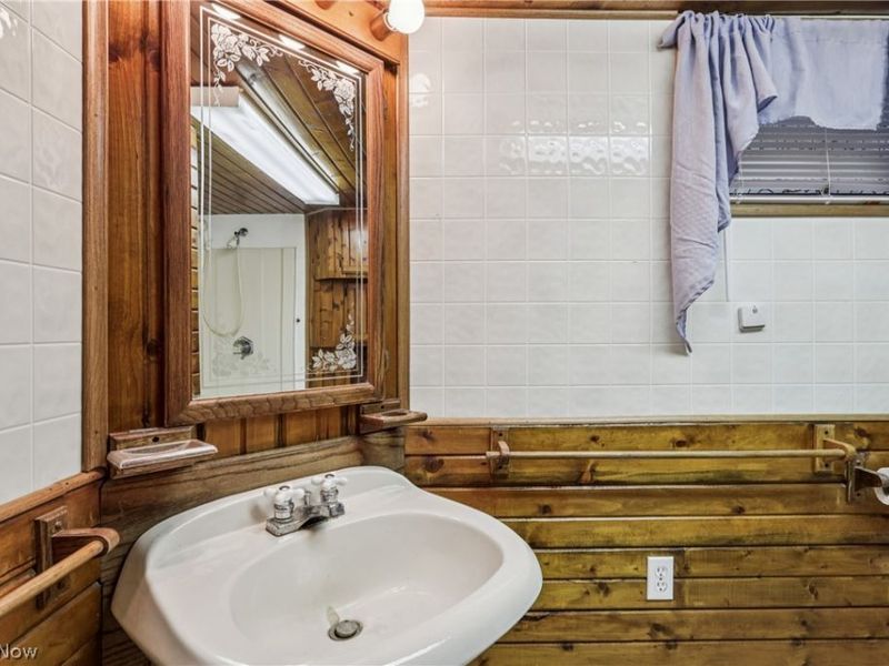 670 Dartmouth Street SE, Brewster, OH 44613 Photo 33