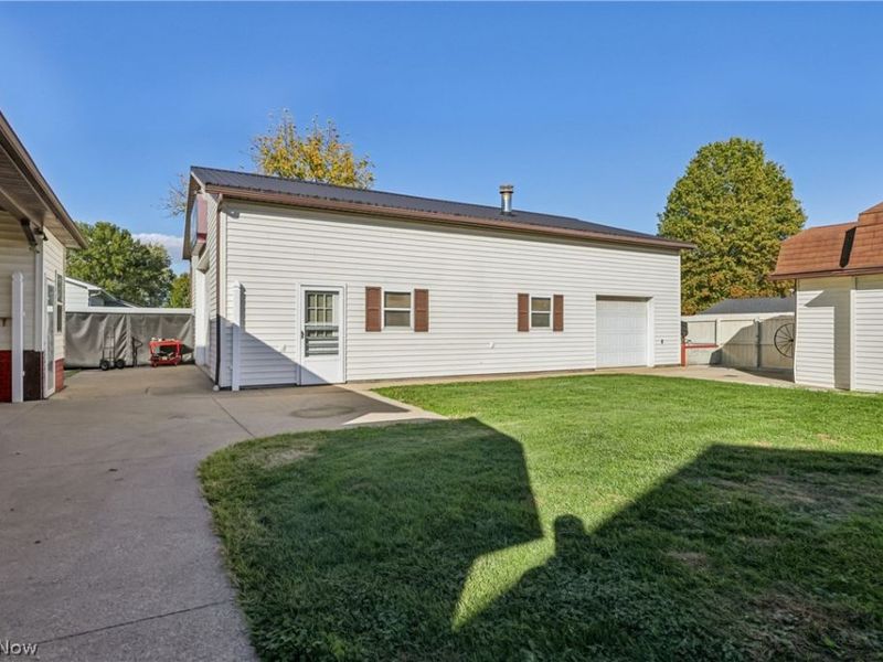 670 Dartmouth Street SE, Brewster, OH 44613 Photo 8