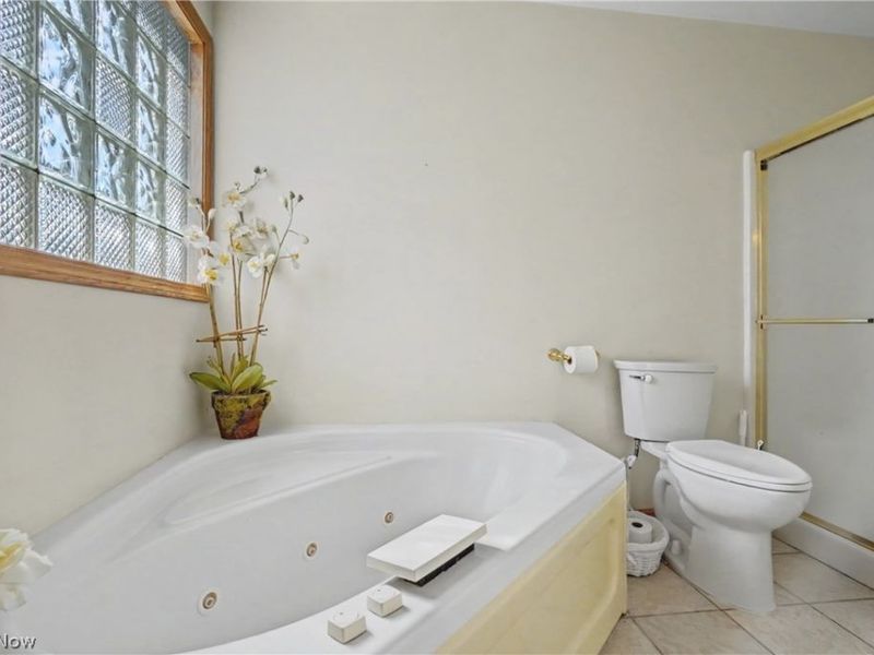 1540 Pimlico Drive , Youngstown, OH 44515 Photo 12