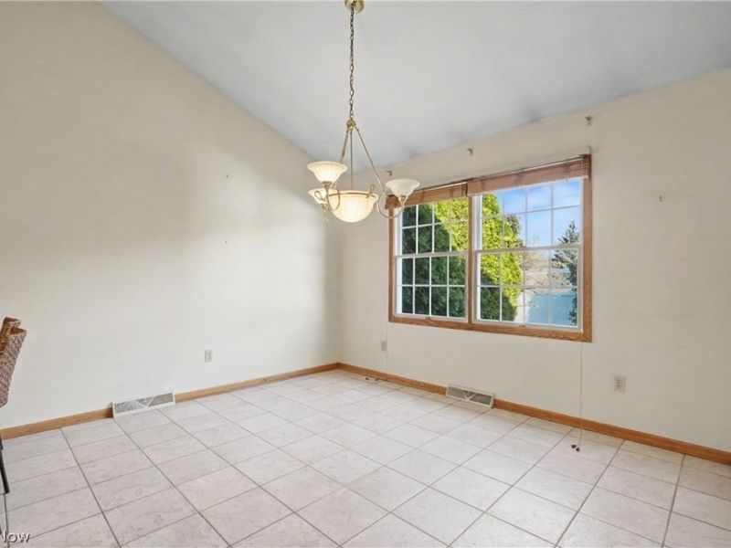 1540 Pimlico Drive , Youngstown, OH 44515 Photo 8