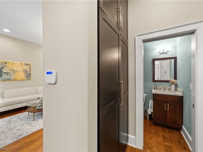 1585 E 118th Street , Cleveland, OH 44106 Photo 15