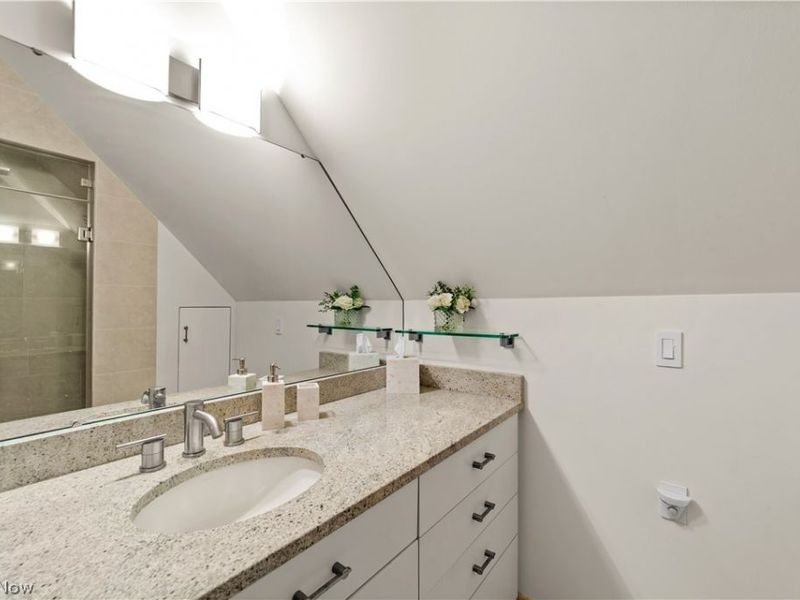 1585 E 118th Street , Cleveland, OH 44106 Photo 34