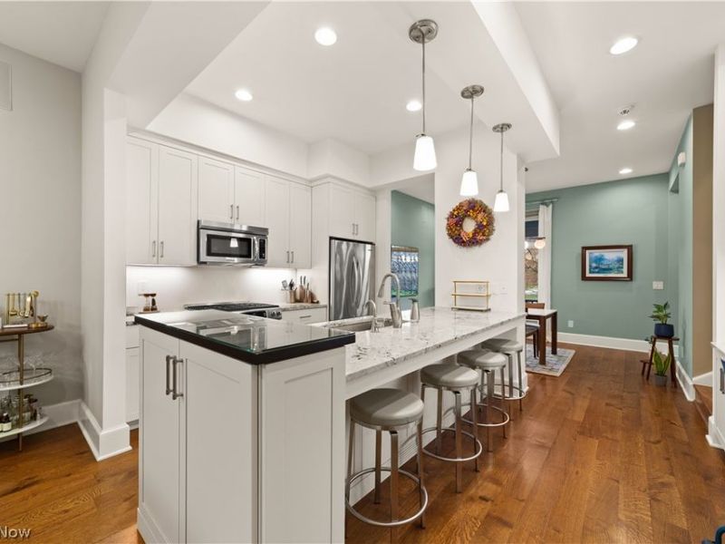 1585 E 118th Street , Cleveland, OH 44106 Photo 7