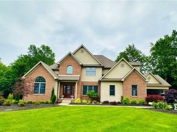 6819 Pacifica Drive , Poland, OH 44514