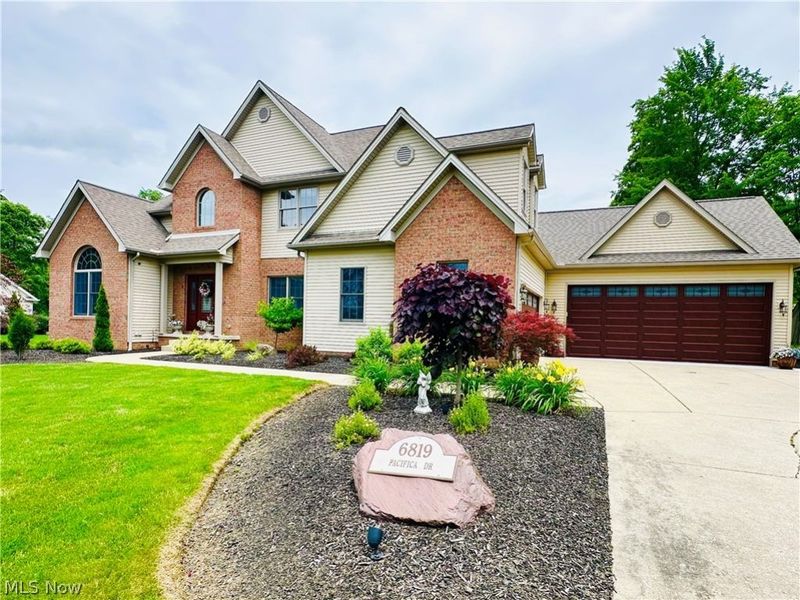 6819 Pacifica Drive , Poland, OH 44514 Photo 3