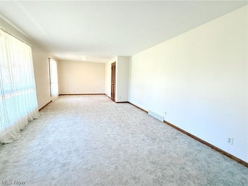 3194 Beaumont Avenue NW, Massillon, OH 44647 Photo 4