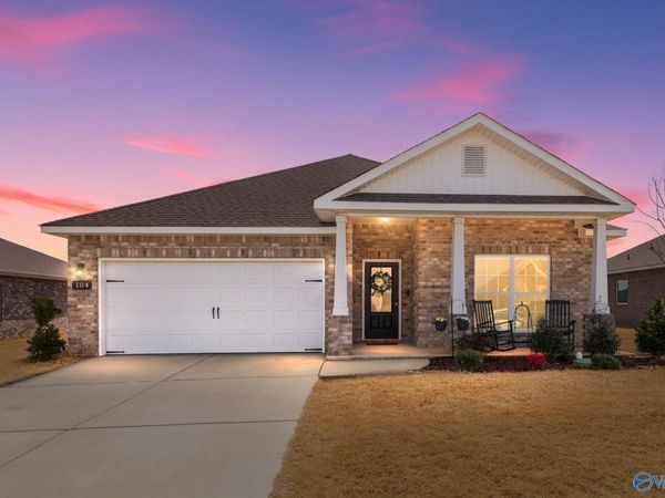 104 Saylor Rose Drive, New Market, AL 35761