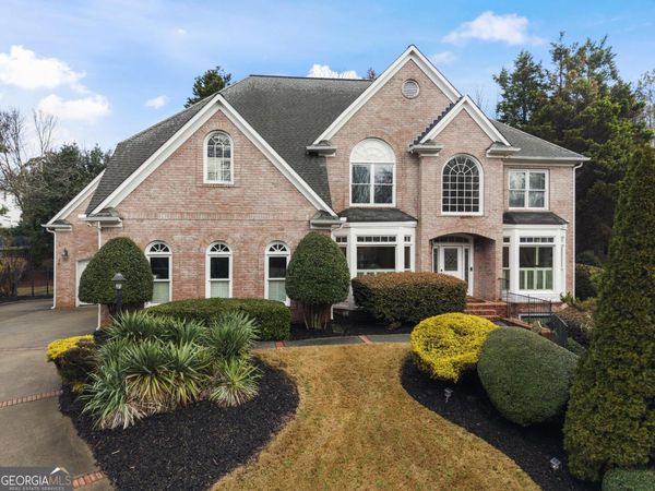 320 Commons Gate Court, Roswell, GA 30075