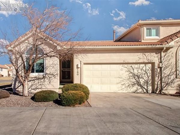 150 Luxury Lane, Colorado Springs, CO 80921