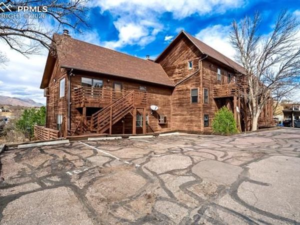 2385 Stepping Stones Way, Colorado Springs, CO 80904