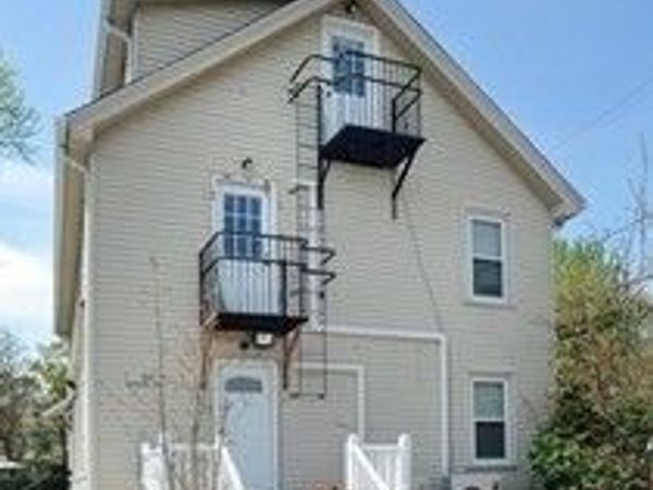 34 Quniton Ave, Unit 3, Attleboro, MA 02703