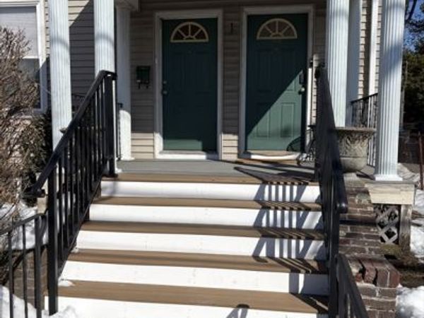 15 Nichols Ave, Unit 1, Watertown, MA 02472