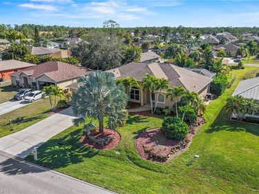 10630 Woodchuck LN, BONITA SPRINGS, FL 34135
