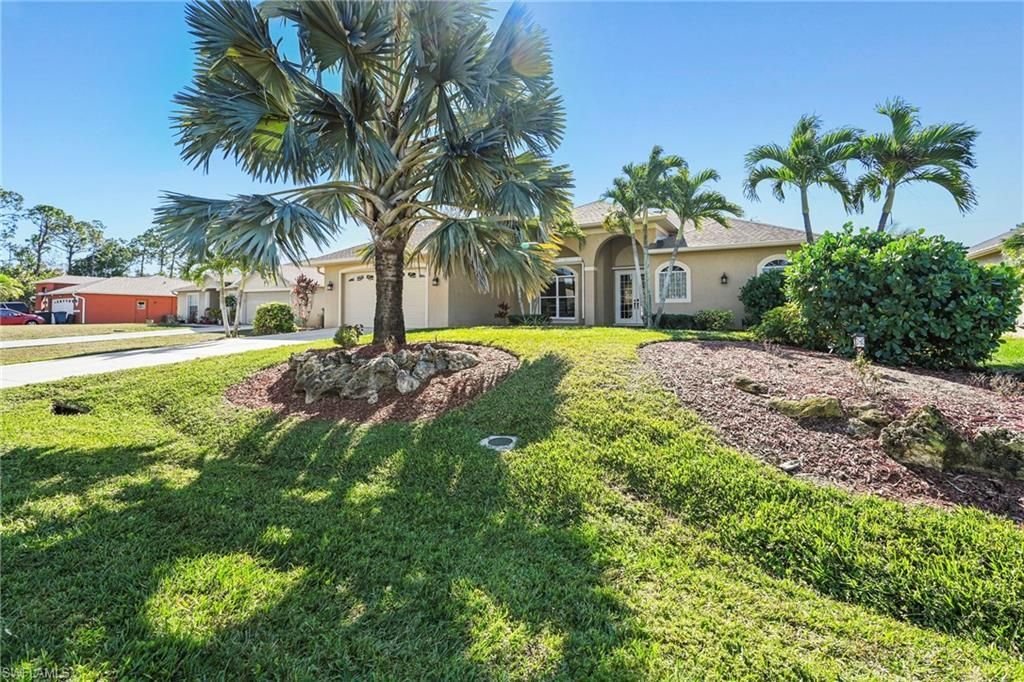 10630 Woodchuck Ln, Bonita Springs, FL 34135 Photo