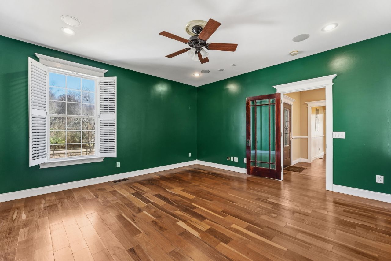 6440 Saint Anthony Drive Photo 12