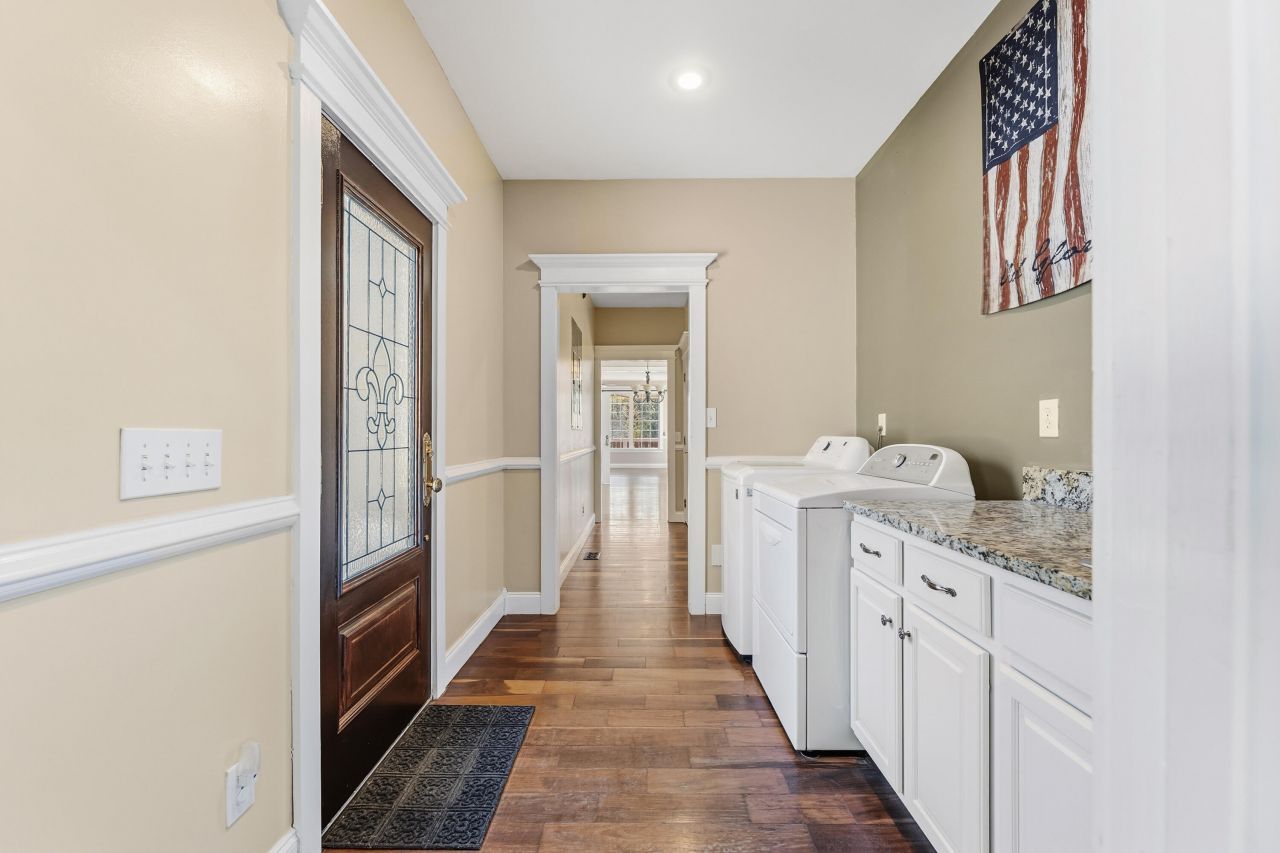 6440 Saint Anthony Drive Photo 16