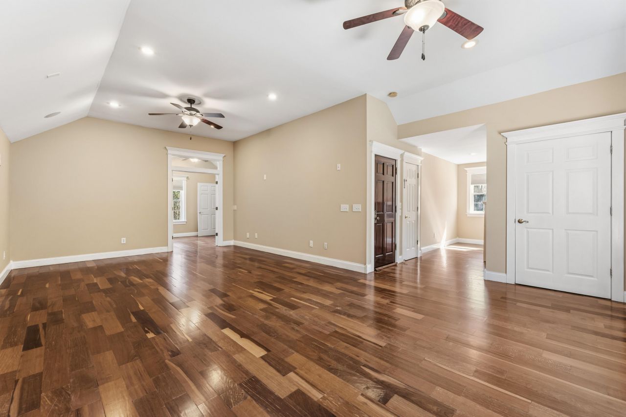 6440 Saint Anthony Drive Photo 21