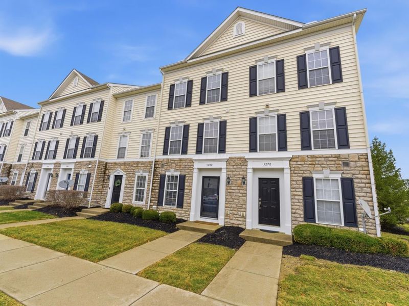 5280 Royal Arch Cascade Drive, Unit 26, Dublin, OH 43016 Photo 1