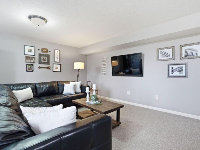 6351 Beaumont Square , Lewis Center, OH 43035 Photo 63