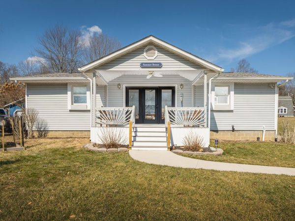 60 Appleseed Court , Howard, OH 43028