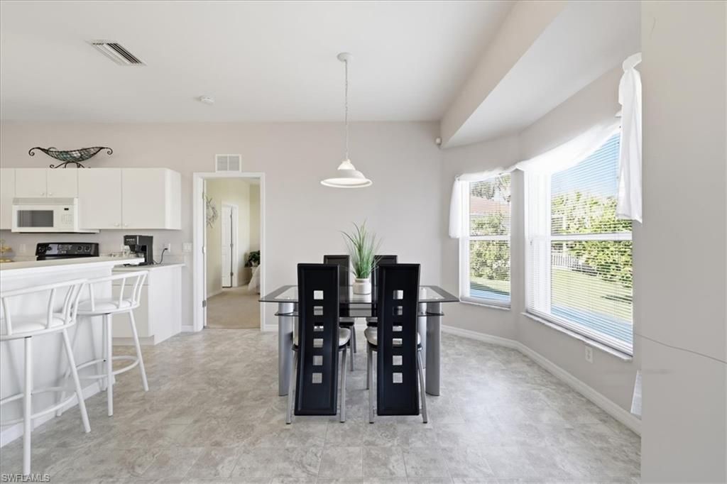 105 SE 40th Ter, Cape Coral, FL 33904 Photo