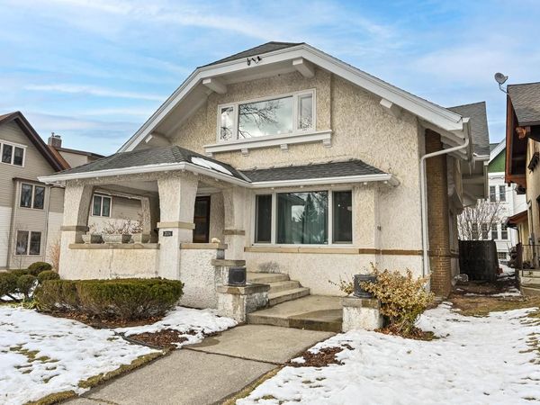 2024 E Newberry BOULEVARD, Milwaukee, WI 53211