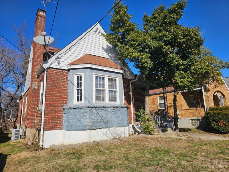 1190 West Way, Cincinnati, OH 45224 Photo 2