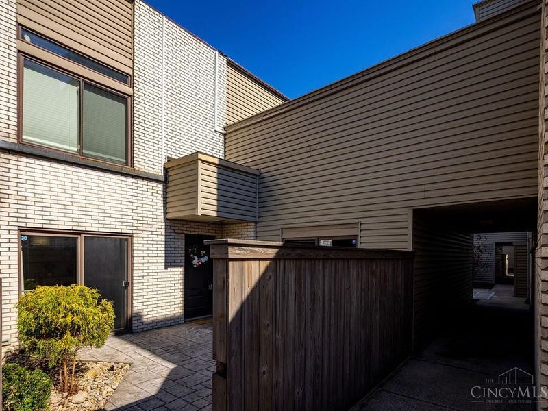 2312 Dana Avenue, Cincinnati, OH 45208 Photo 2