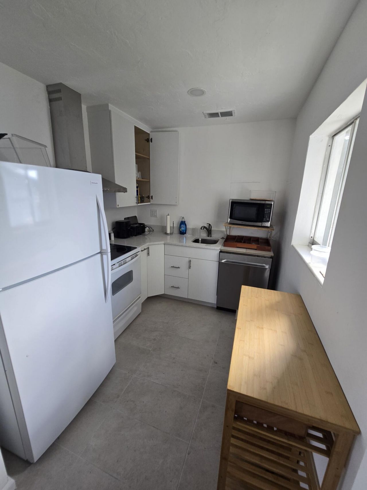 1950 Lake Osborne Drive, Unit 12, Lake Worth Beach, FL 33461 Photo