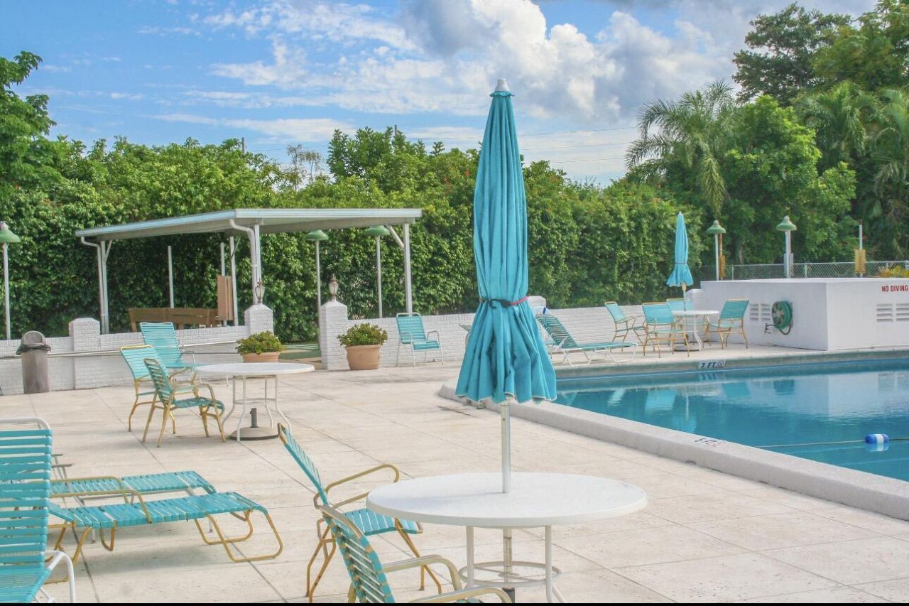 1950 Lake Osborne Drive, Unit 12, Lake Worth Beach, FL 33461 Photo