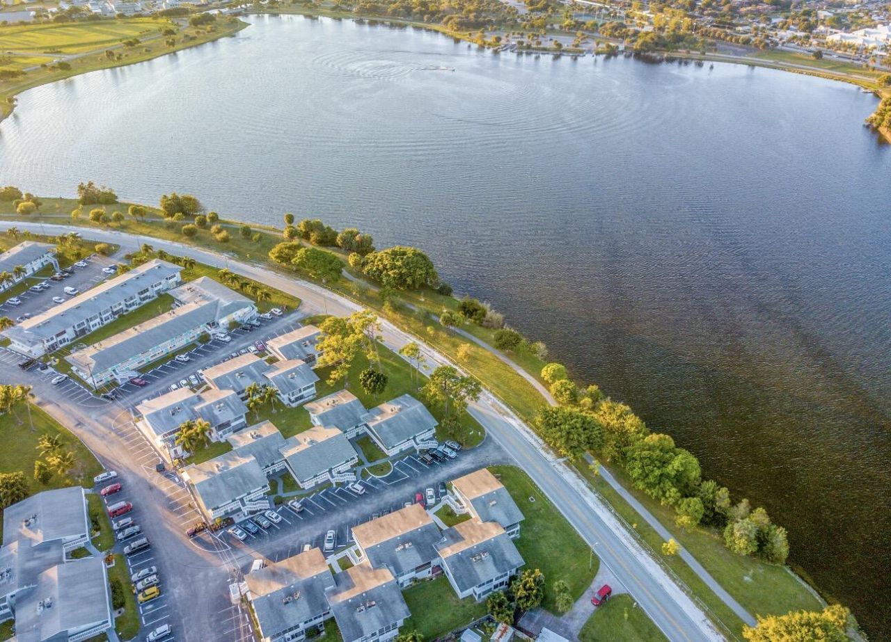 1950 Lake Osborne Drive, Unit 12, Lake Worth Beach, FL 33461 Photo