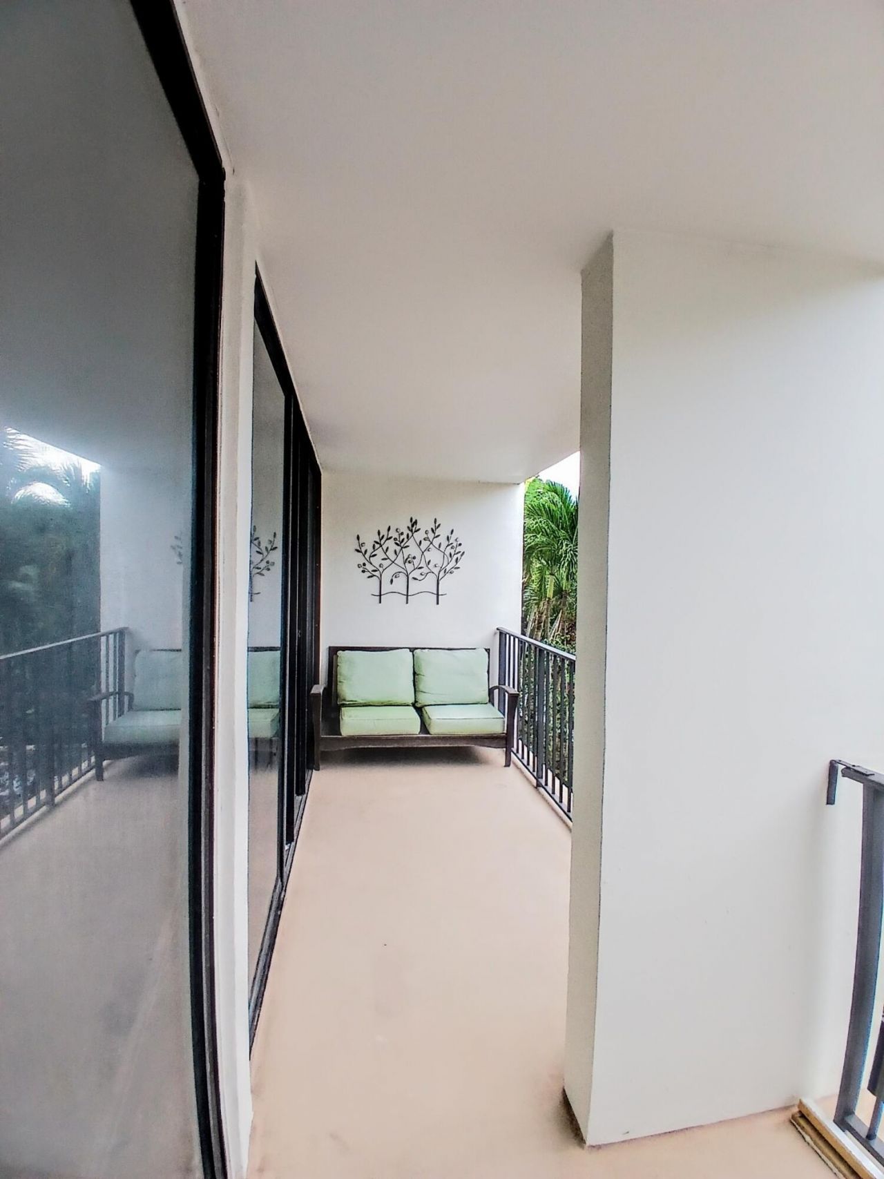 1830 Embassy Drive, Unit 303, West Palm Beach, FL 33401 Photo