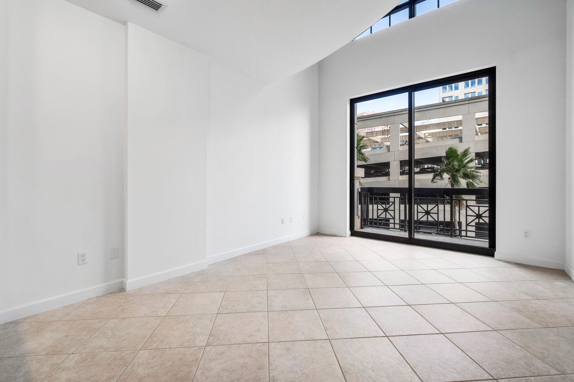 801 S Olive Avenue, Unit 420, West Palm Beach, FL 33401 Photo