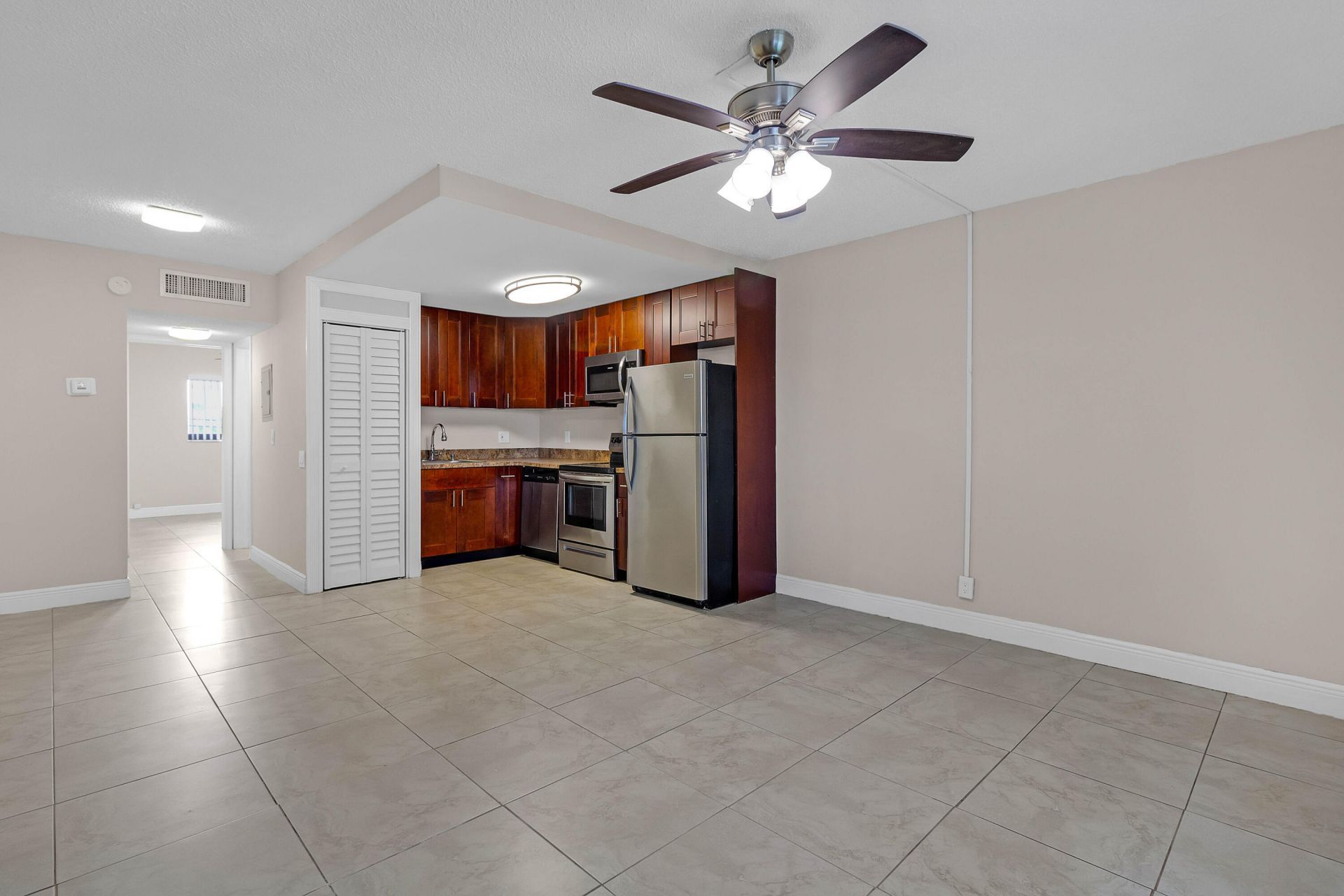 520 NE 44th Street, Boca Raton, FL 33431 Photo