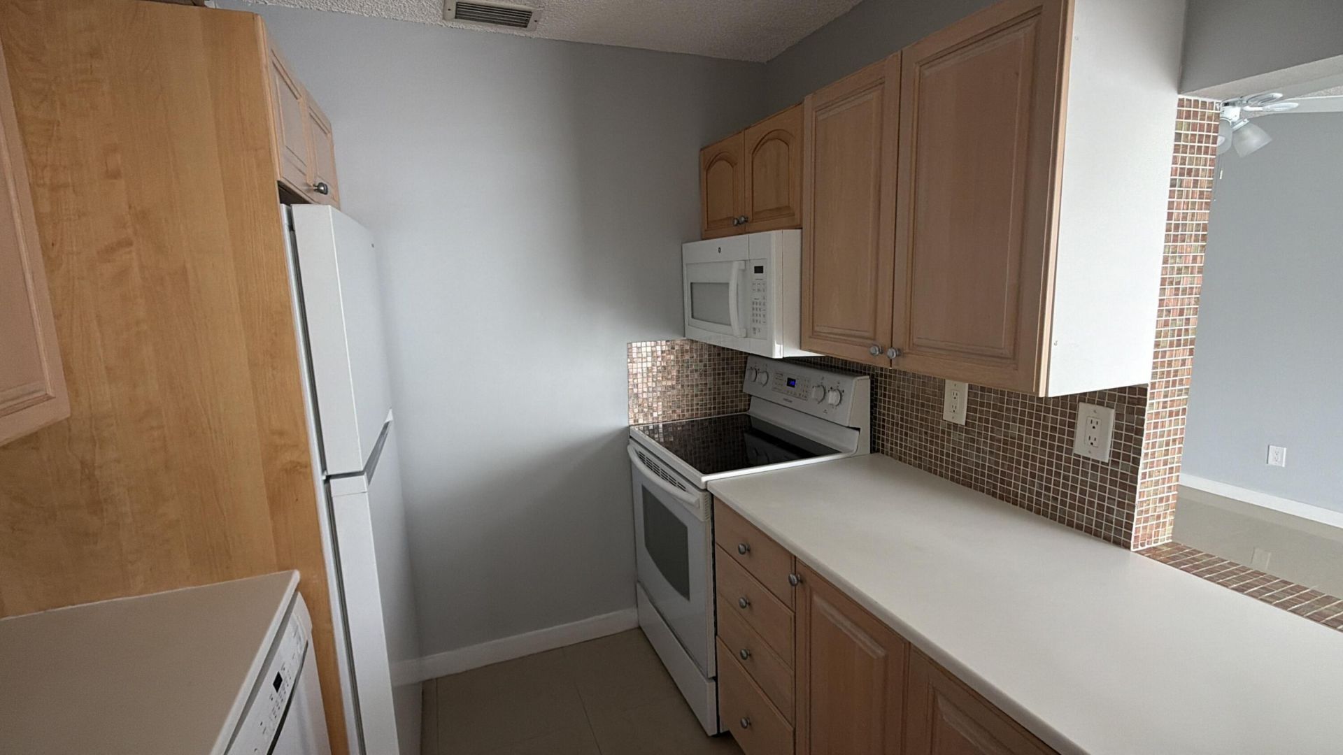 3001 NW 4th Terrace, Unit 182, Pompano Beach, FL 33064 Photo