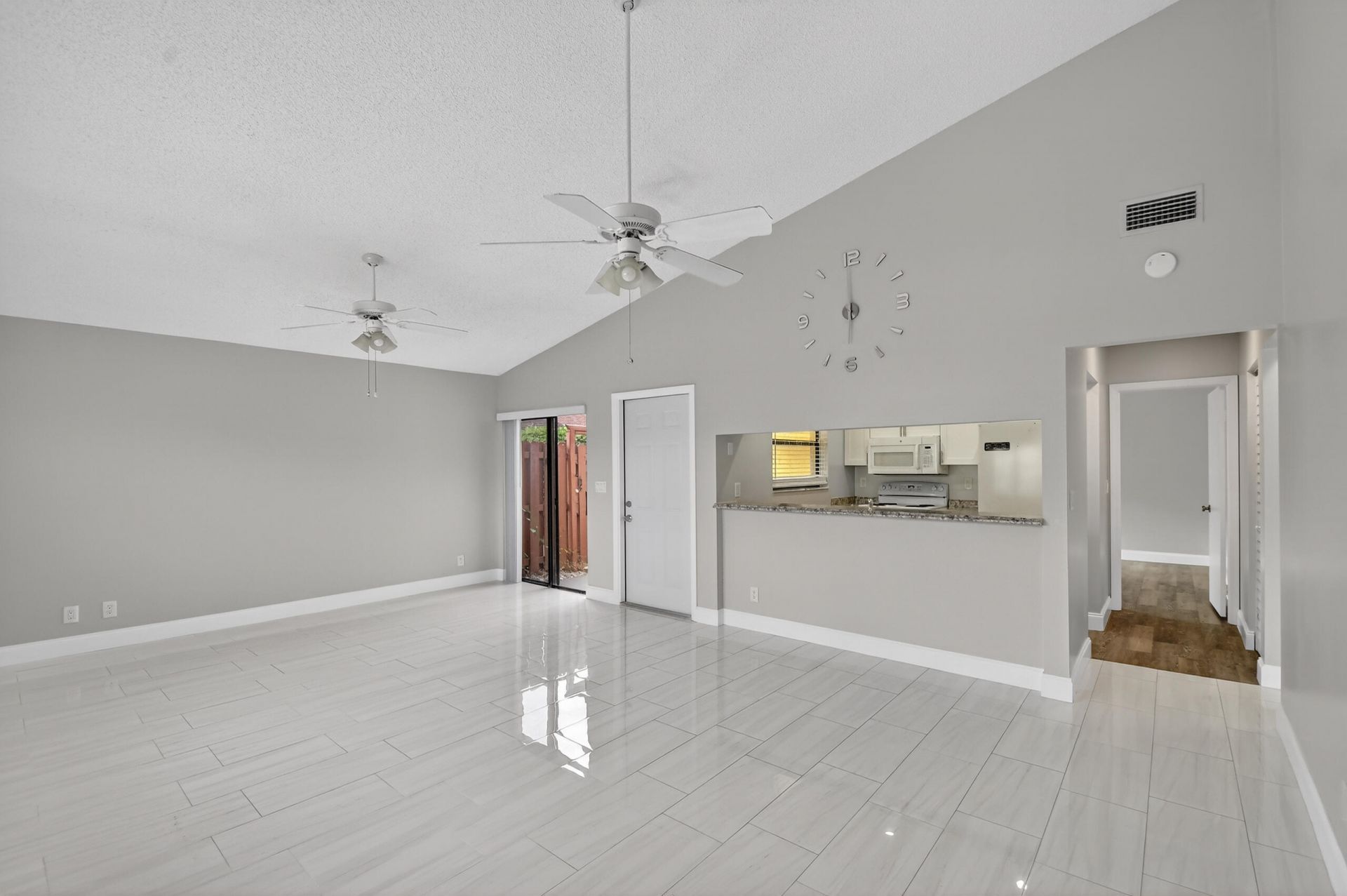 484 Springdale Circle, Unit 48d, Palm Springs, FL 33461 Photo