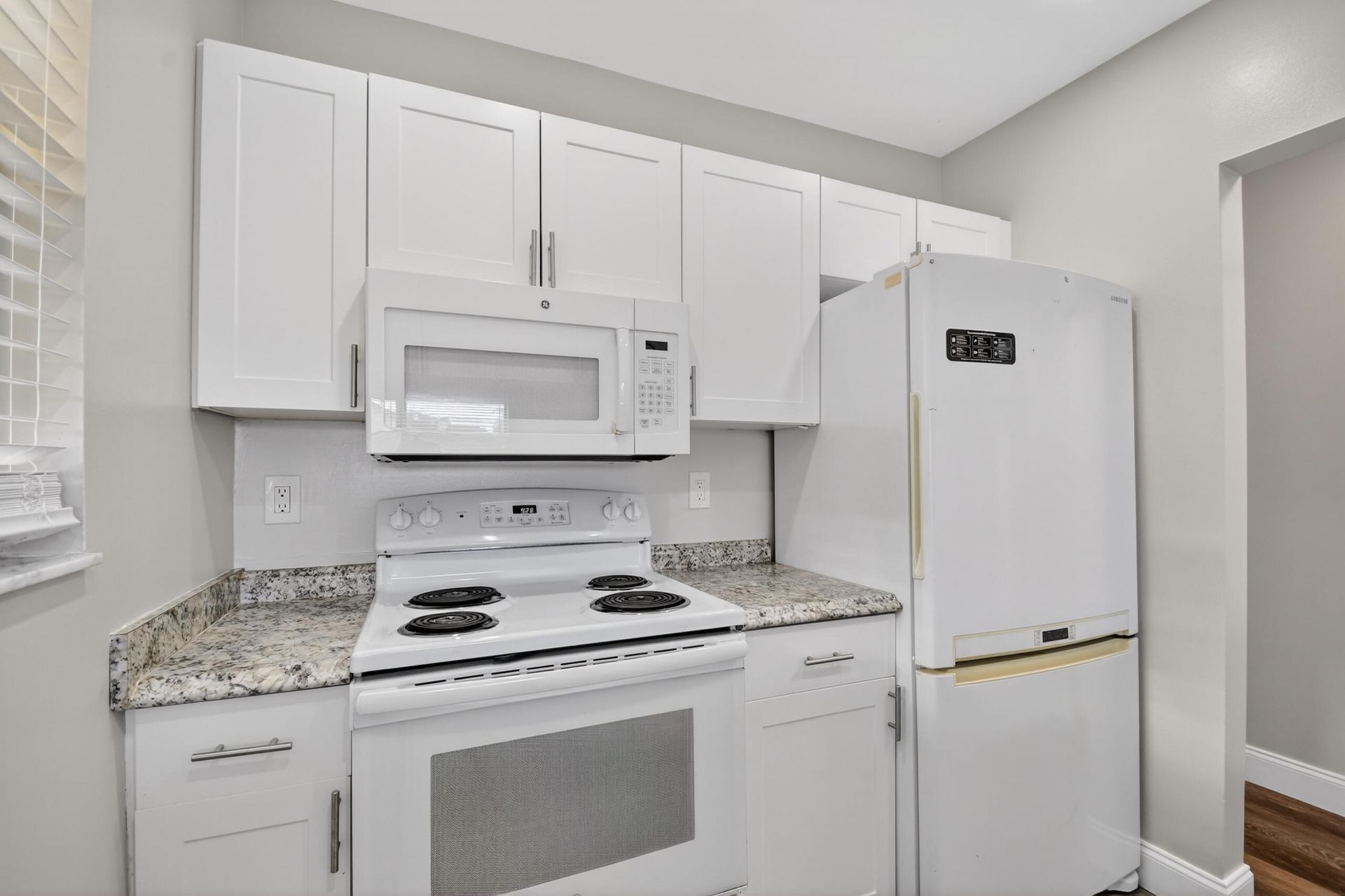 484 Springdale Circle, Unit 48d, Palm Springs, FL 33461 Photo
