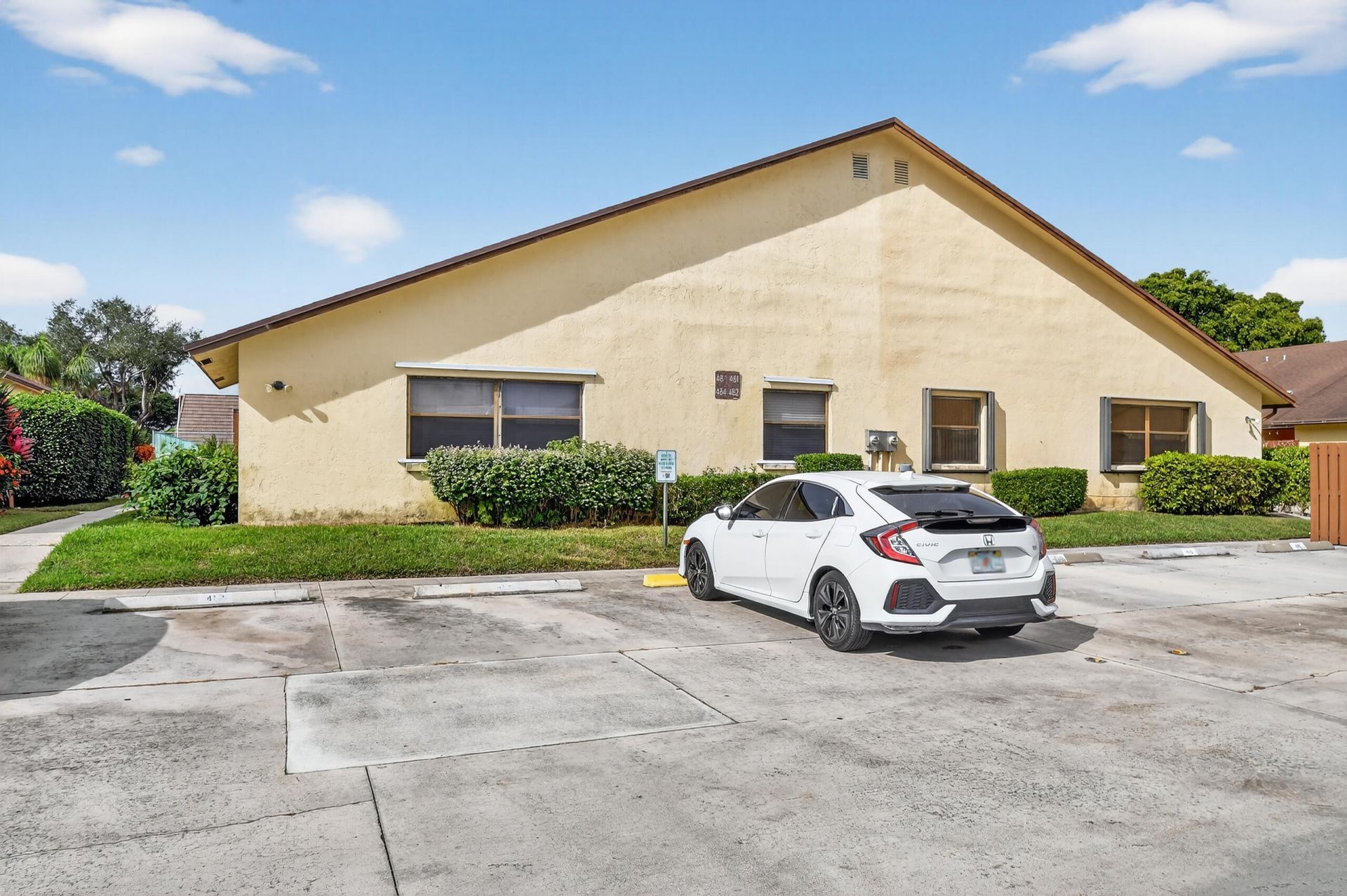 484 Springdale Circle, Unit 48d, Palm Springs, FL 33461 Photo