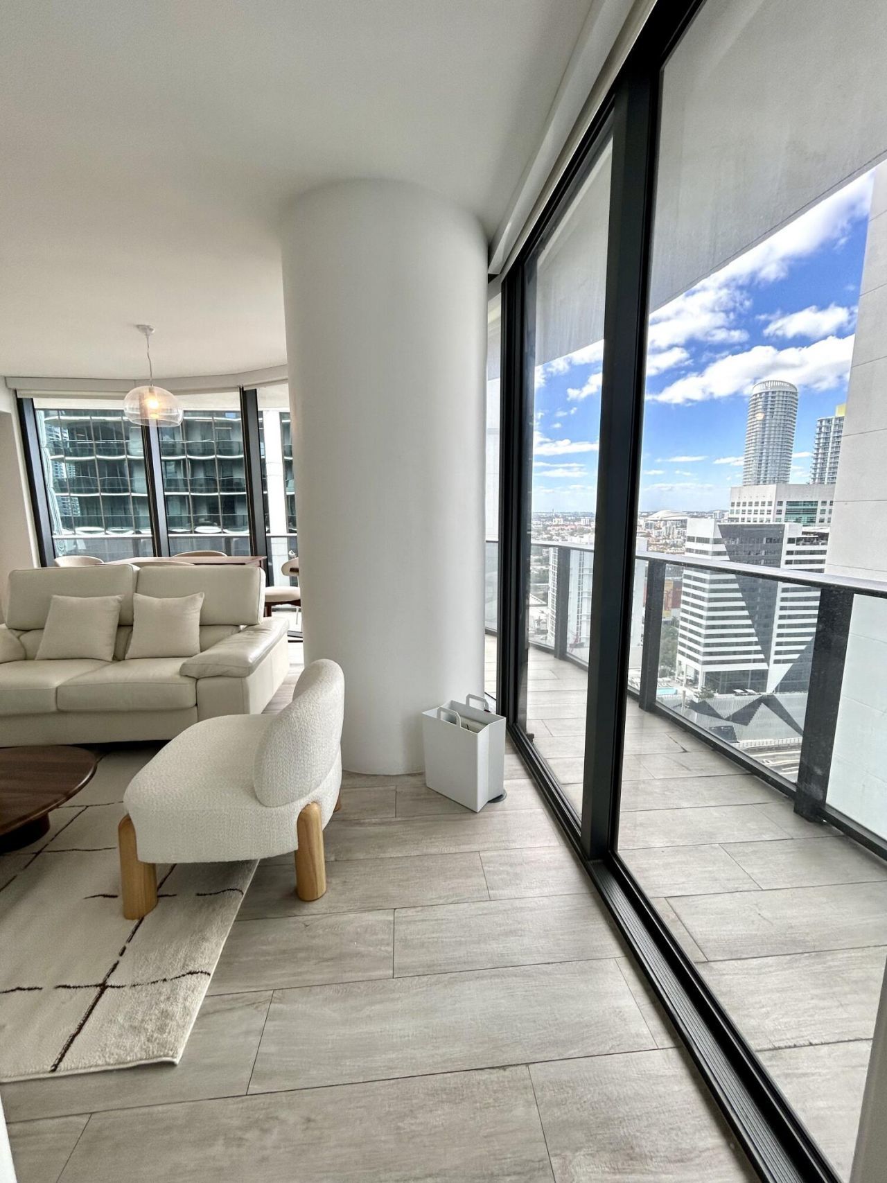 55 SW 9th Street, Unit 2508, Miami, FL 33130 Photo