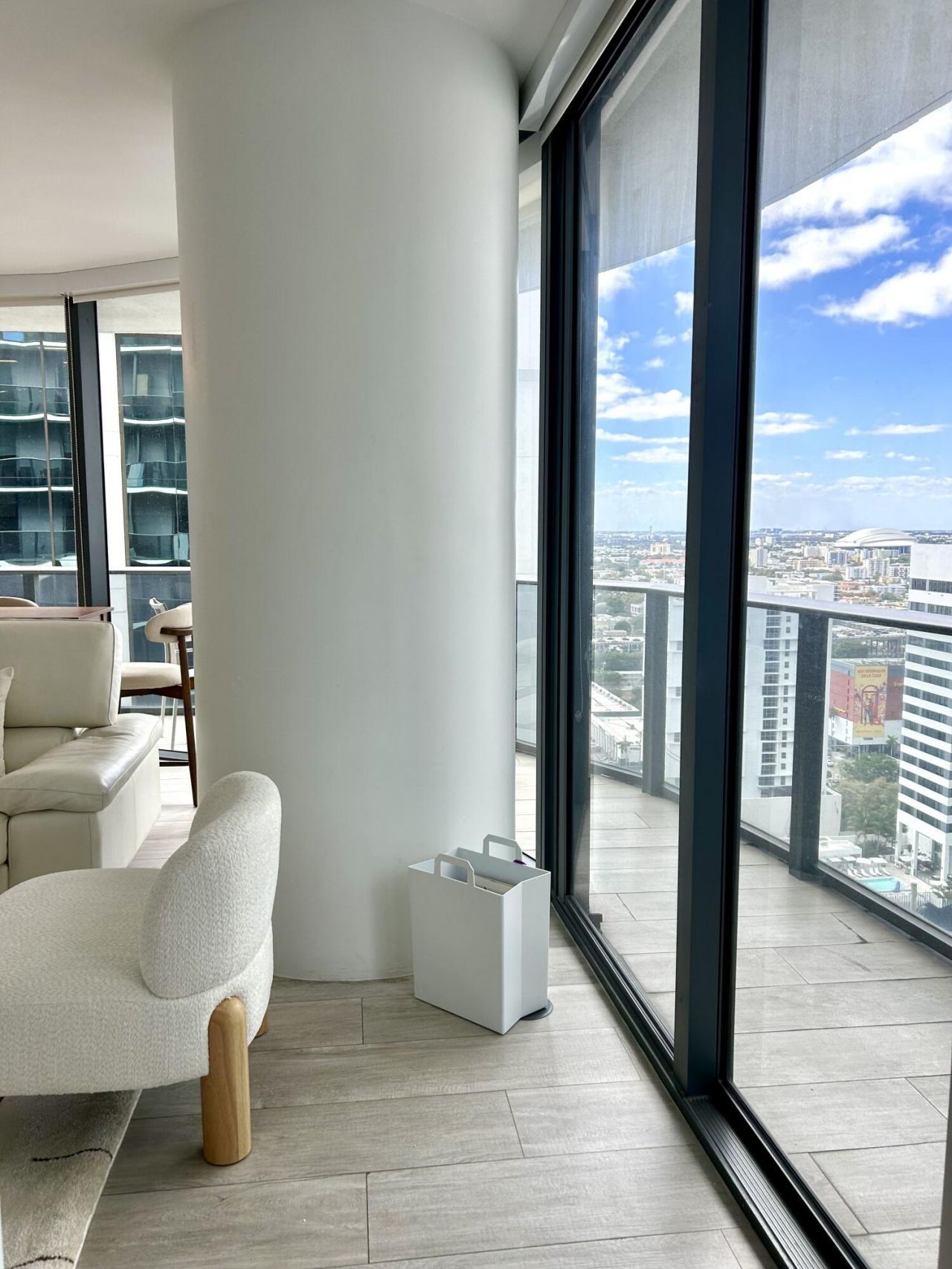 55 SW 9th Street, Unit 2508, Miami, FL 33130 Photo