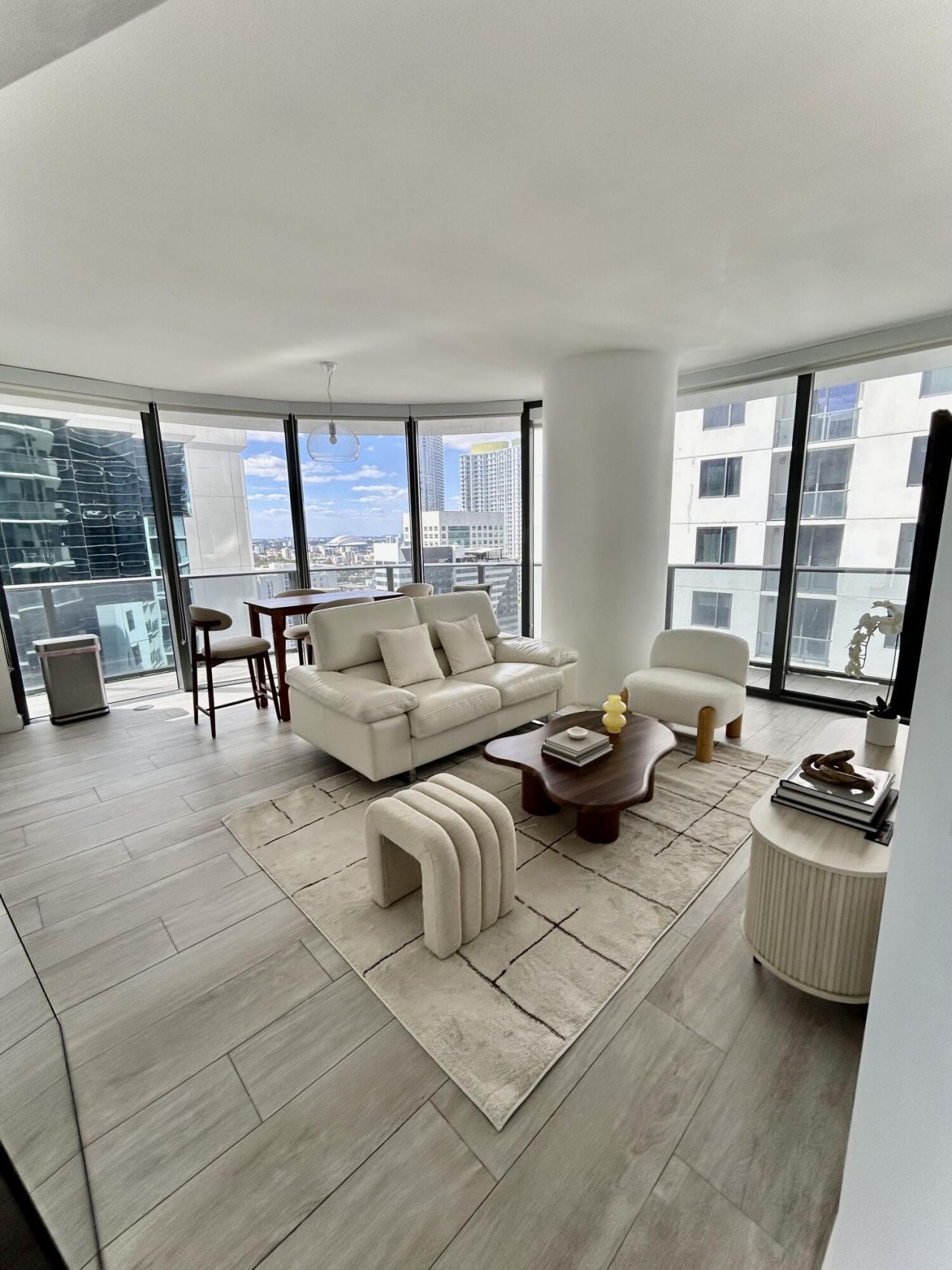 55 SW 9th Street, Unit 2508, Miami, FL 33130 Photo