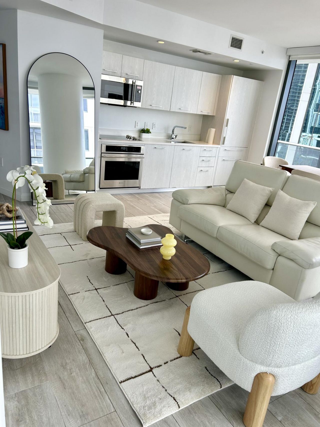 55 SW 9th Street, Unit 2508, Miami, FL 33130 Photo