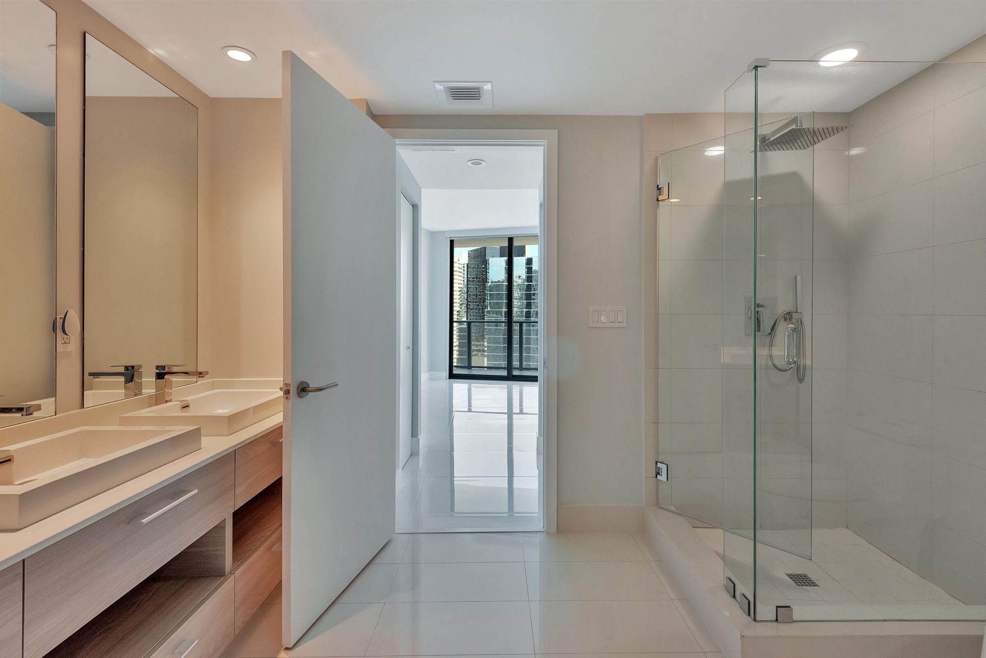1300 S Miami Avenue, Unit 2401, Miami, FL 33130 Photo