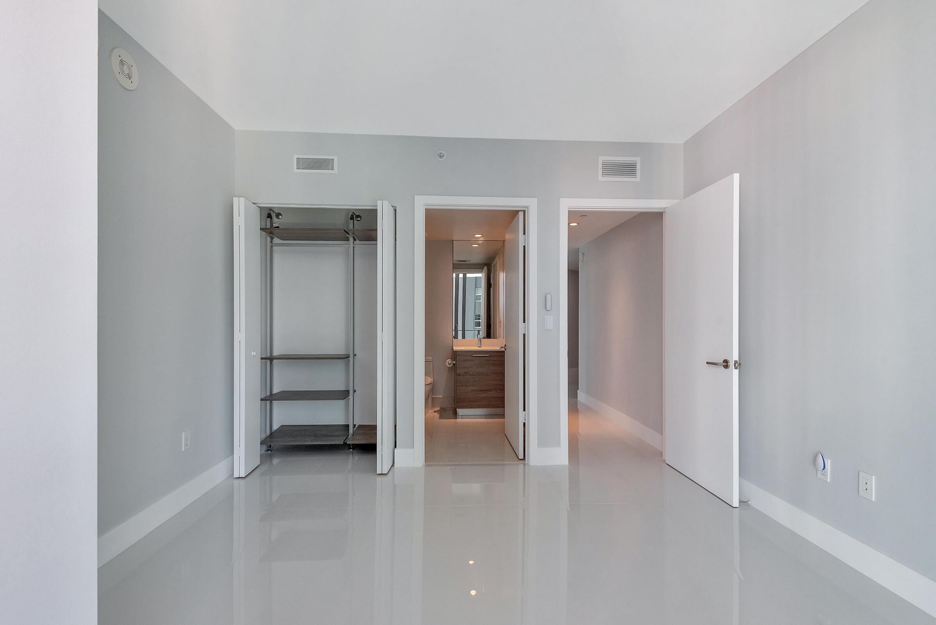 1300 S Miami Avenue, Unit 2401, Miami, FL 33130 Photo